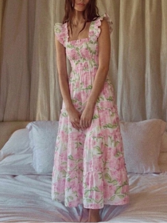 Hill House Dresses & Skirts - Hill House Ellie Nap Dress Pink Hydrangea Nantucket Exclusive